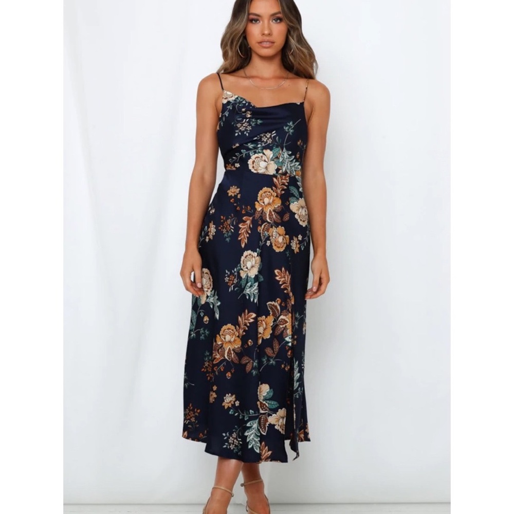 Atlas Maxi Dress Navy. Size 2. New with tags! Great for a spring/summer wedding